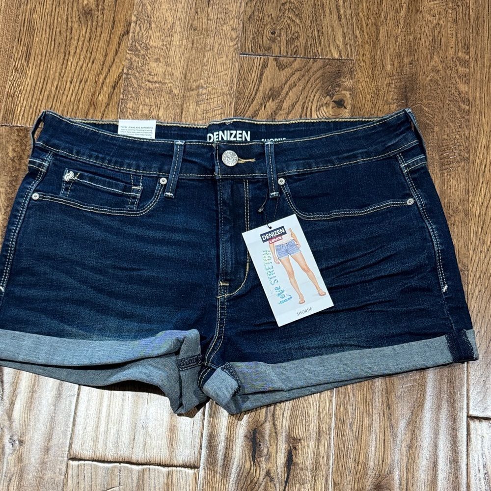 NWT Denizen from Levi's Women's Deep Indigo Jean Shorts Sz 11